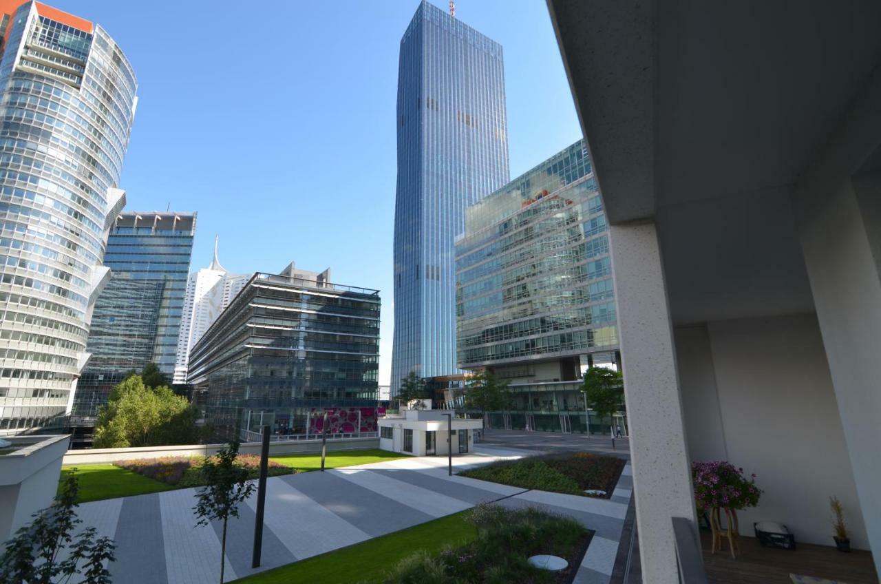 Apartment With Parking On Premise Wina Bagian luar foto