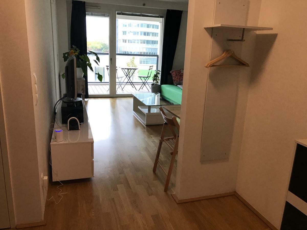 Apartment With Parking On Premise Wina Bagian luar foto