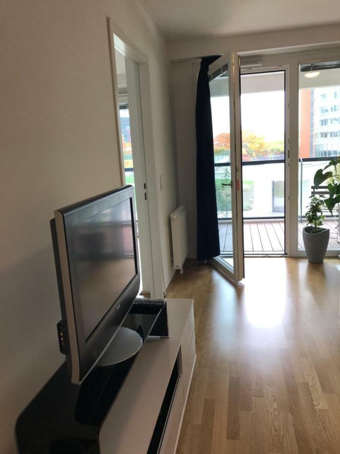 Apartment With Parking On Premise Wina Bagian luar foto