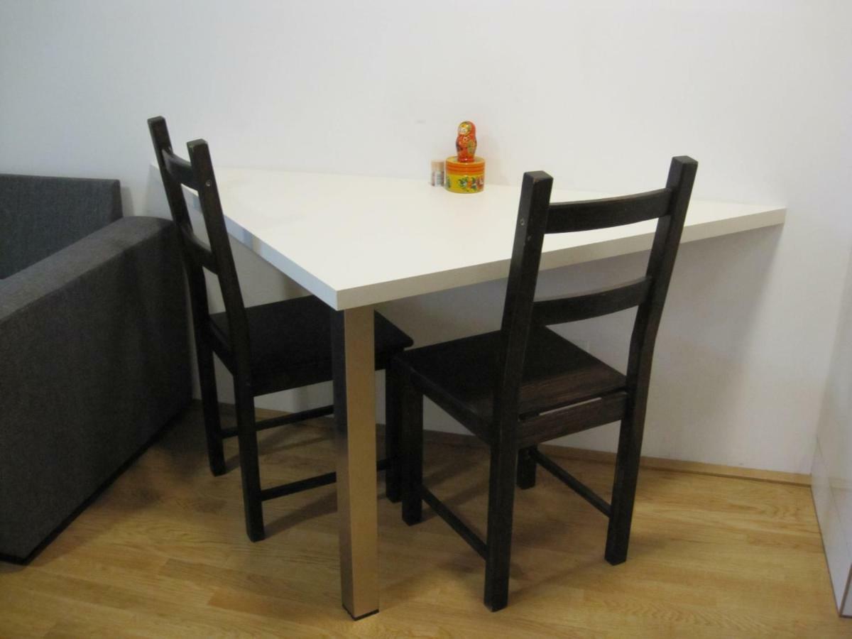 Apartment With Parking On Premise Wina Bagian luar foto