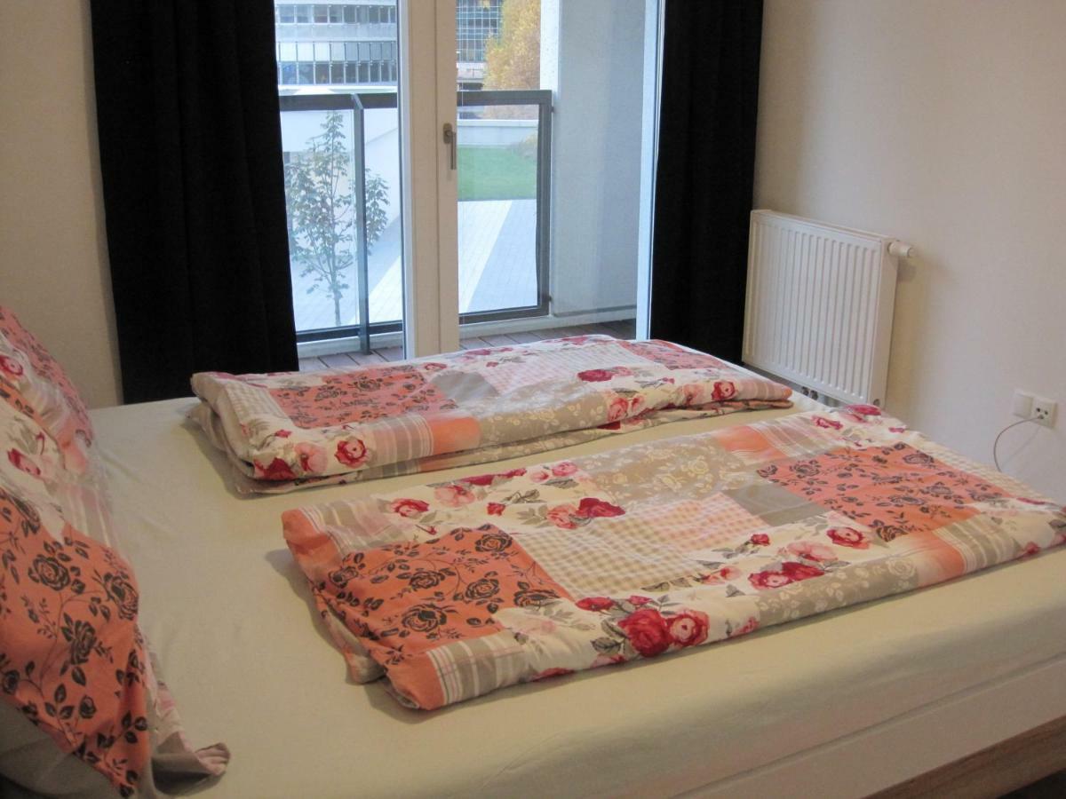 Apartment With Parking On Premise Wina Bagian luar foto